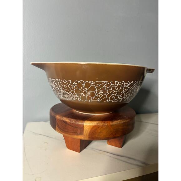 Vintage Pyrex Brown Floral Cinderella Mixing Bowl Set (4-Piece) – No Chips - Picture 11 of 16